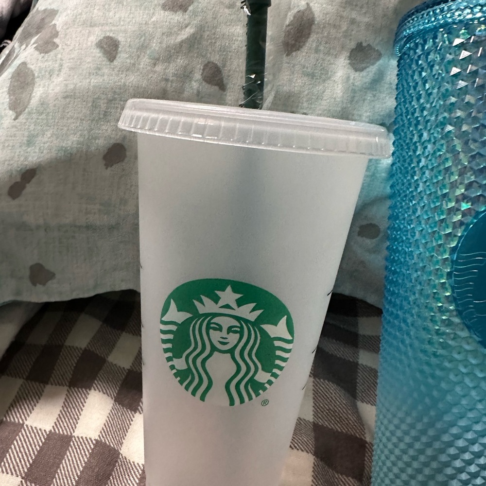 Starbucks bundle - Picture 4 of 4